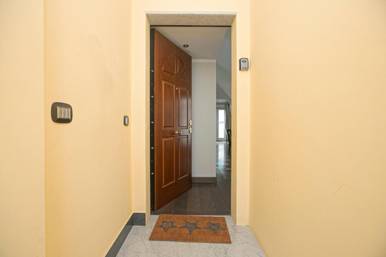 Real Italian Estate - Penthouse Apartamento Génova Exterior foto